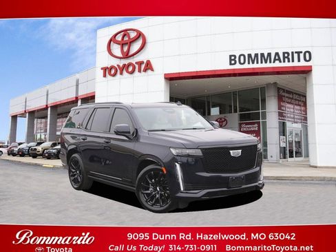 Used 2024 Cadillac Escalade Sport Platinum w/ LPO, ONYX Package image 1