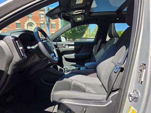 Certified 2023 Volvo XC40 Recharge Ultimate AWD/4WD image 20