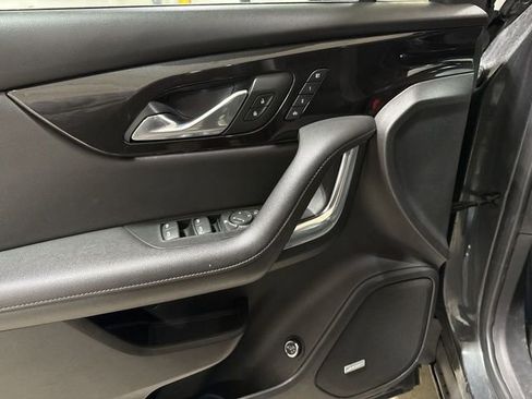 Used 2019 Chevrolet Blazer Premier w/ Sun and Wheels Package AWD/4WD image 22