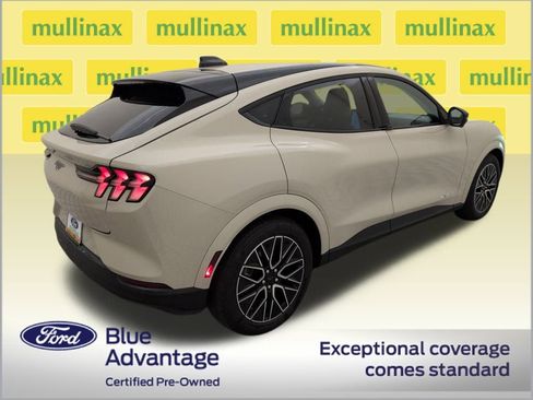 Certified 2025 Ford Mustang Mach-E Premium image 3