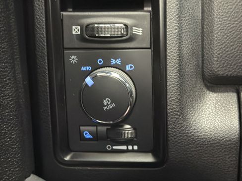 Used 2017 RAM 1500 Rebel w/ Luxury Group AWD/4WD image 30