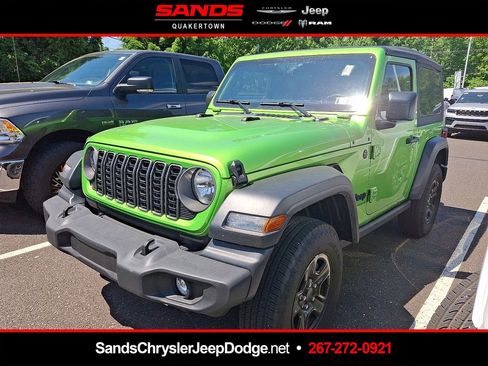 Used 2025 Jeep Wrangler Sport AWD/4WD image 1