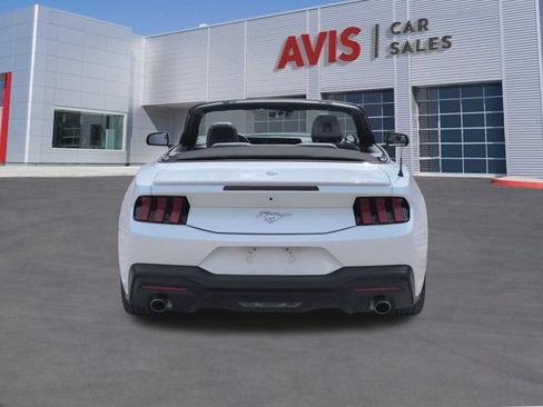 Used 2025 Ford Mustang Premium RWD image 7