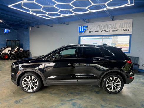 Used 2019 Lincoln MKC Select w/ Vista Value Package AWD/4WD image 11