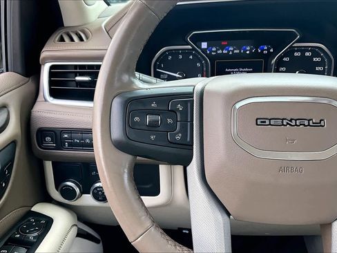 Used 2021 GMC Yukon XL Denali w/ Denali Premium Package RWD image 24