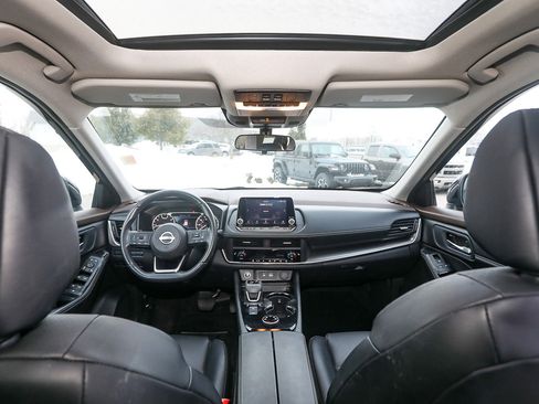 Used 2023 Nissan Rogue SV w/ SV Premium B Package image 22