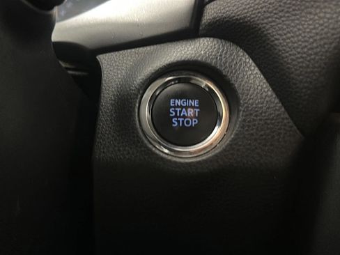 Used 2020 Toyota RAV4 XLE w/ Convenience Package AWD/4WD image 14