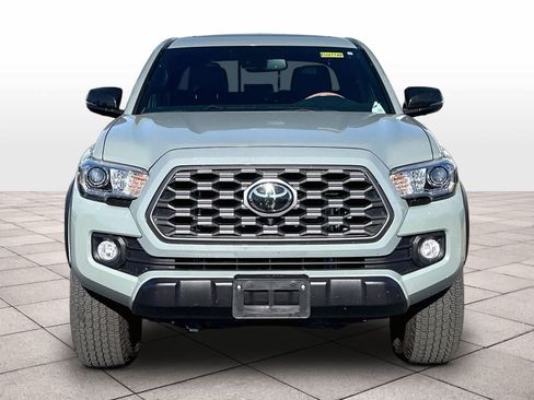 Used 2023 Toyota Tacoma TRD Off-Road w/ TRD Premium Off Road Package AWD/4WD image 2