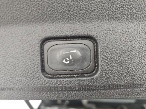 Used 2016 Ford Explorer XLT w/ Equipment Group 202A image 32