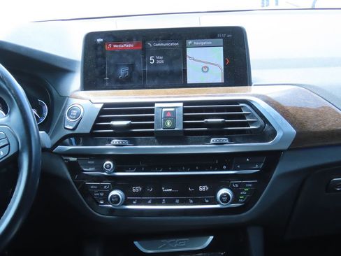 Used 2019 BMW X3 sDrive30i w/ Premium Package RWD image 8