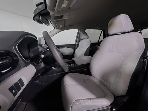 Used 2023 Honda Pilot LX image 11