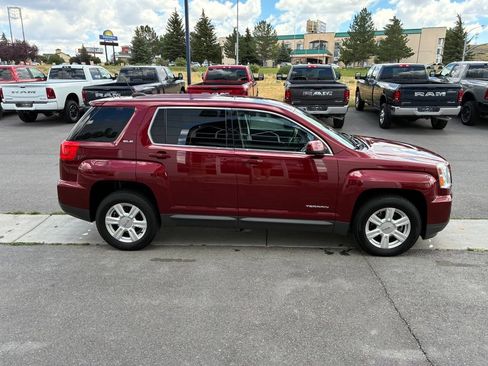 Used 2016 GMC Terrain SLE AWD/4WD image 8