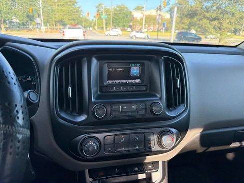 Used 2016 Chevrolet Colorado W/T w/ WT Convenience Package RWD image 13