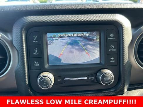 Used 2018 Jeep Wrangler Sport AWD/4WD image 22