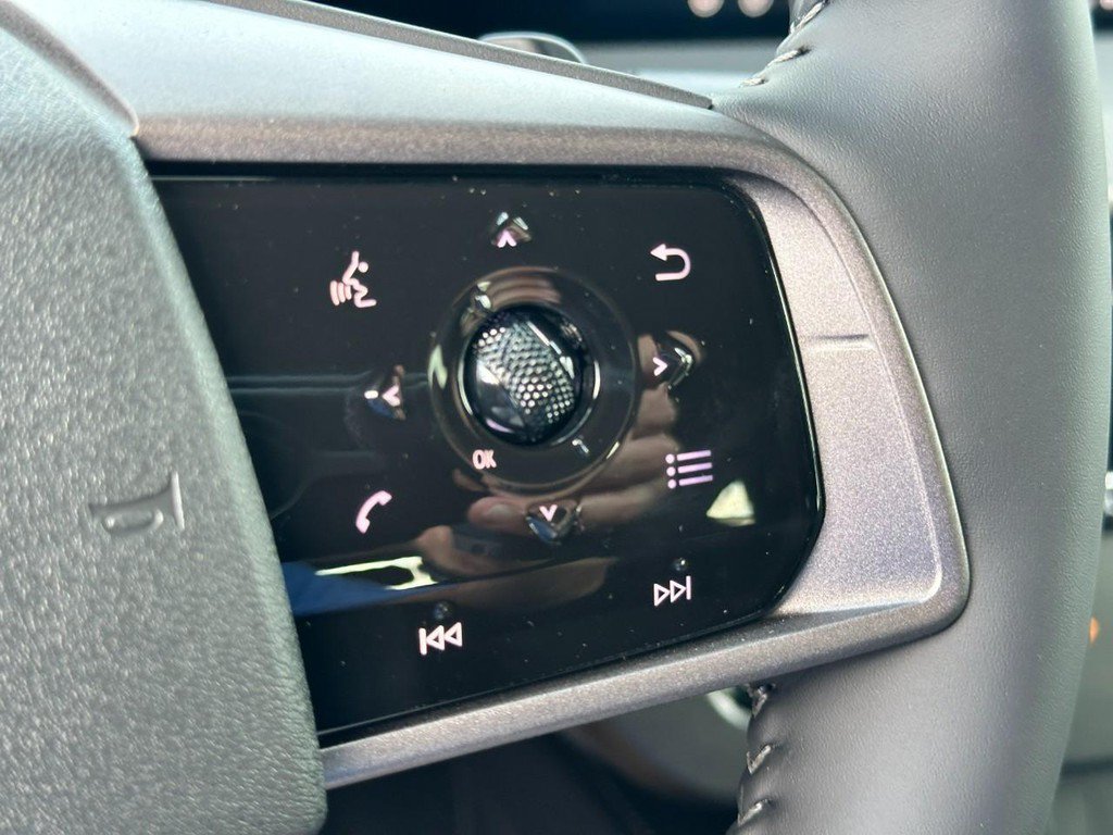 Used 2026 Nissan Murano SV AWD/4WD image 12