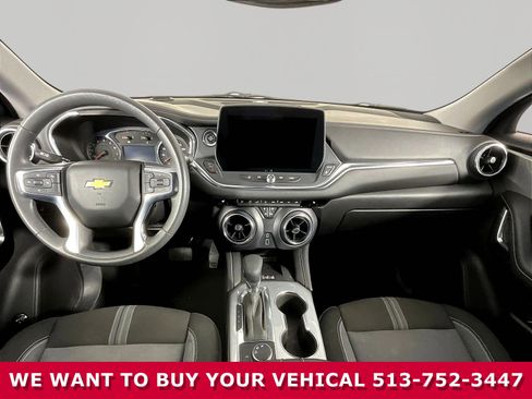 Used 2024 Chevrolet Blazer LT w/ Convenience Package FWD image 7