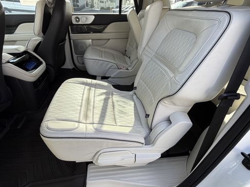 Certified 2022 Lincoln Navigator L Black Label image 21