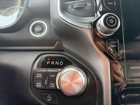 Used 2025 RAM 1500 Laramie image 26