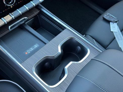 New 2026 GMC Acadia Denali w/ Super Cruise Package image 31