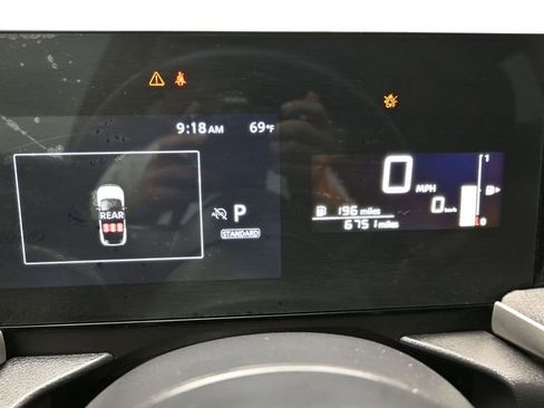 Used 2025 Nissan Kicks SV image 16