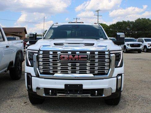 New 2025 GMC Sierra 2500 Denali w/ Technology Package image 8
