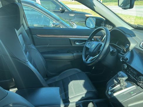 Used 2018 Honda CR-V Touring image 6