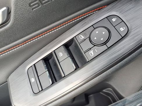 New 2026 Nissan Sentra SR image 17