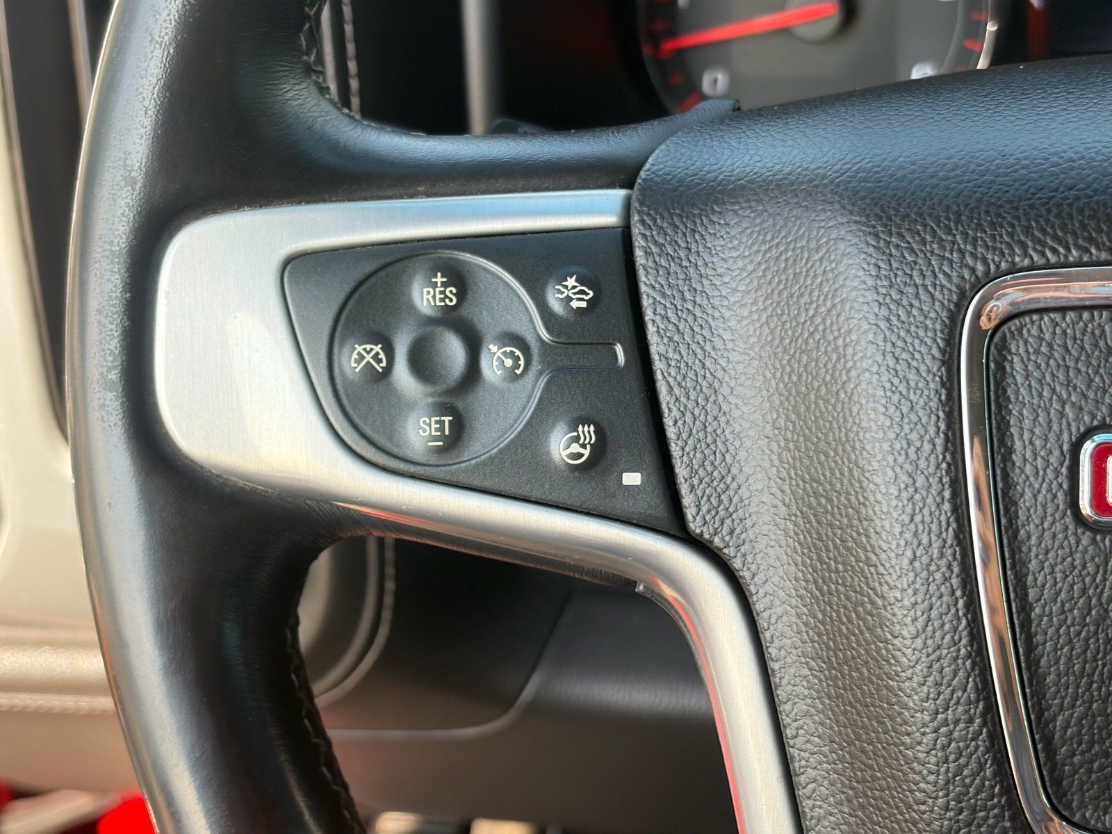 Used 2014 GMC Sierra 1500 SLT AWD/4WD image 16