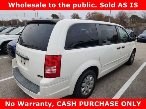 Used 2008 Chrysler Town & Country LX w/ Entertainment Group #1 image 7