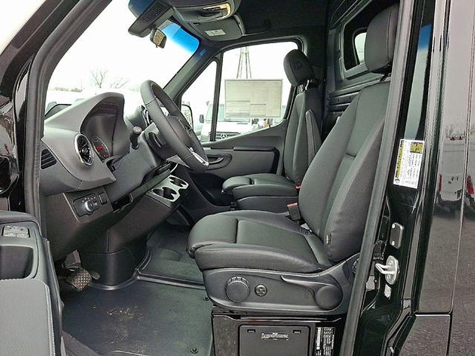 Used 2026 Mercedes-Benz Sprinter 2500 image 12