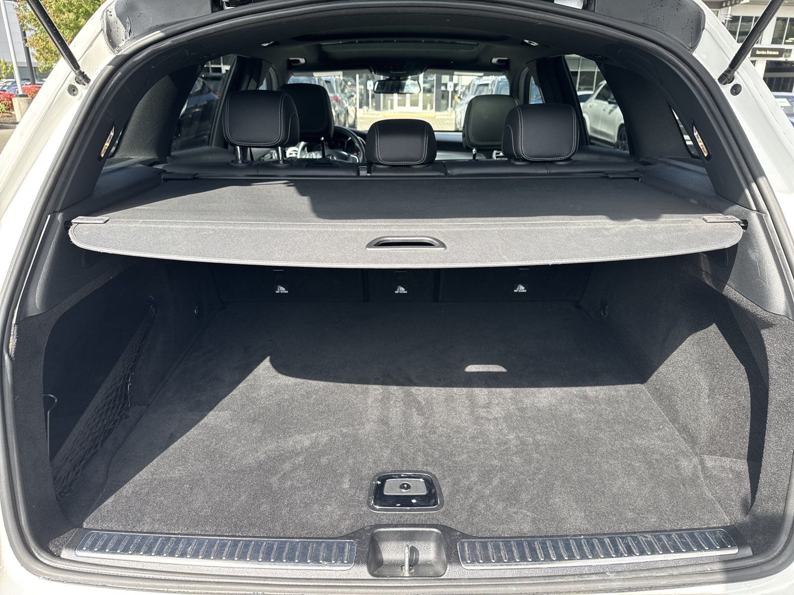 Used 2017 Mercedes-Benz GLC 300 4MATIC image 15