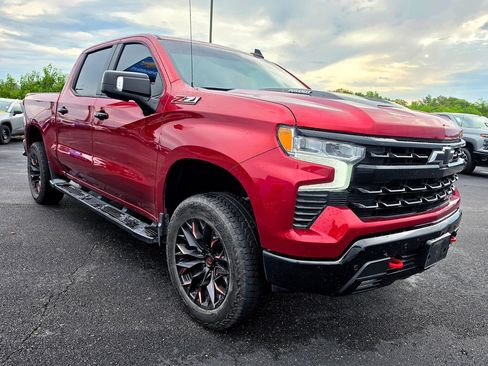 Used 2024 Chevrolet Silverado 1500 LT Trail Boss w/ LT Trail Boss Premium Package AWD/4WD image 14
