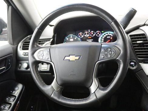 Used 2018 Chevrolet Tahoe Premier AWD/4WD image 27