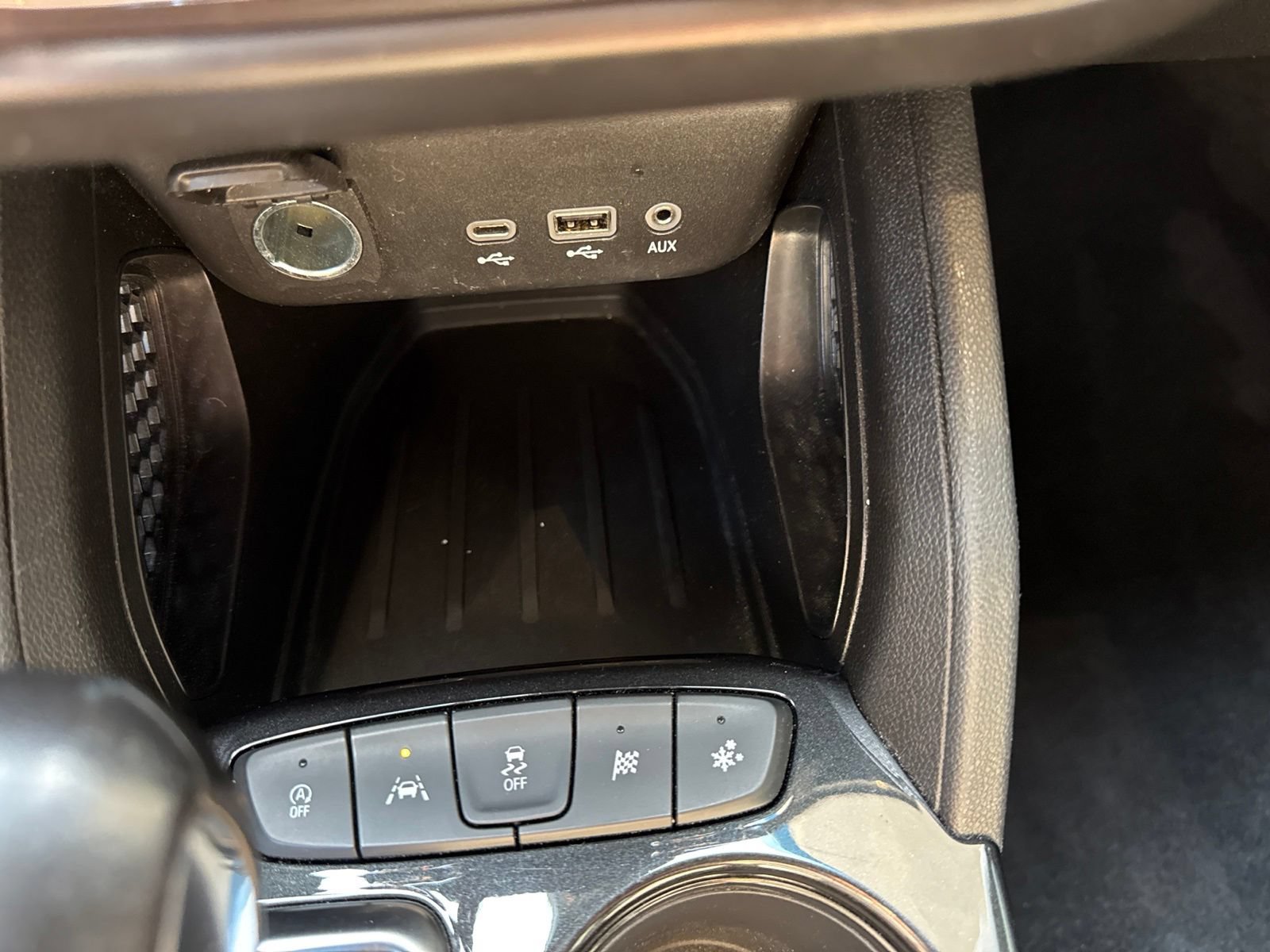 Used 2021 Chevrolet TrailBlazer RS w/ Driver Confidence Package FWD image 24
