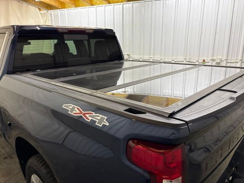 Used 2022 Chevrolet Silverado 1500 LTZ w/ LTZ Convenience Package II AWD/4WD image 9