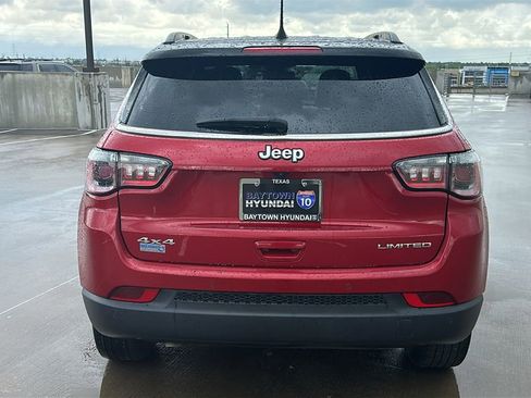 Used 2025 Jeep Compass Limited AWD/4WD image 12