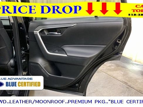 Used 2022 Toyota RAV4 XLE Premium image 13