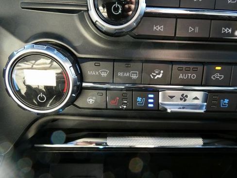 Certified 2021 Ford F150 Lariat w/ Equipment Group 502A High image 34