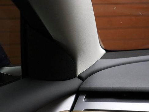 Used 2023 Tesla Model 3 Standard Range image 57