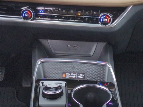 New 2026 Chevrolet Equinox ACTIV w/ Convenience Package III image 19