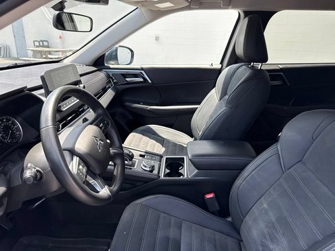 Used 2024 Mitsubishi Outlander SE Black Edition AWD/4WD image 21