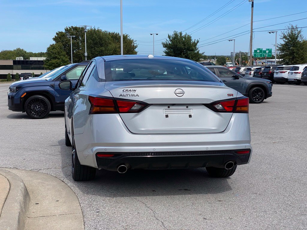 Used 2024 Nissan Altima 2.5 SR FWD image 5