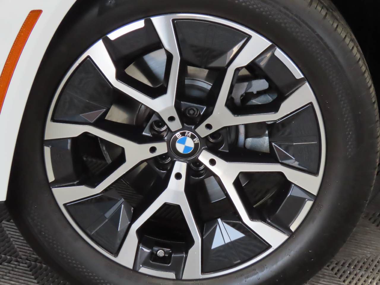 Used 2025 BMW X3 xDrive30i AWD/4WD image 7