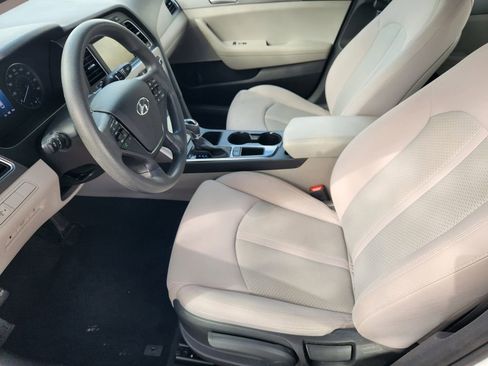 Used 2016 Hyundai Sonata SE image 12