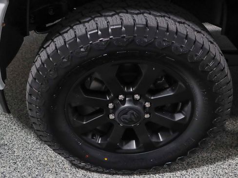 Used 2022 RAM 2500 Laramie AWD/4WD image 11