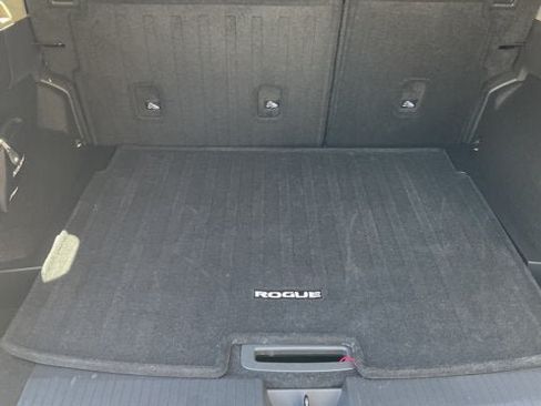 Used 2022 Nissan Rogue S AWD/4WD image 19