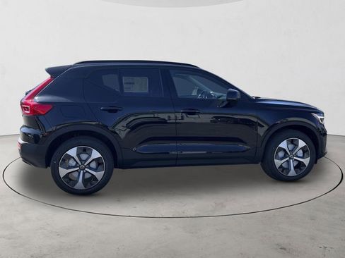 New 2026 Volvo XC40 B5 Plus w/ Protection Package Premier AWD/4WD image 6