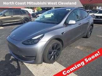 Used 2024 Tesla Model Y Long Range AWD/4WD video 1
