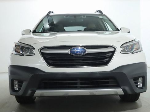 Used 2020 Subaru Outback Limited image 5