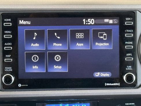 Used 2021 Toyota Tacoma SR5 AWD/4WD image 3